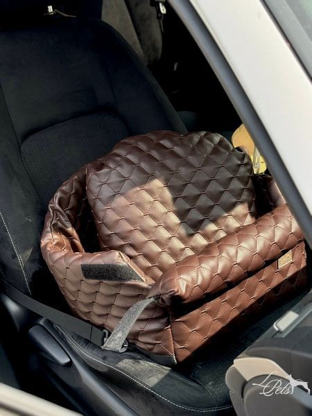 Автокресло для собак и котов "Комфорт" эко кожа коричневый car_seat-comfort_leather_s_brown фото