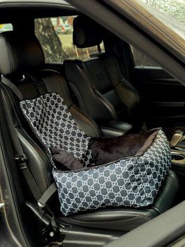 Автокрісло для собак та котів дизайн Gucci car_seat-design_s_gucci фото